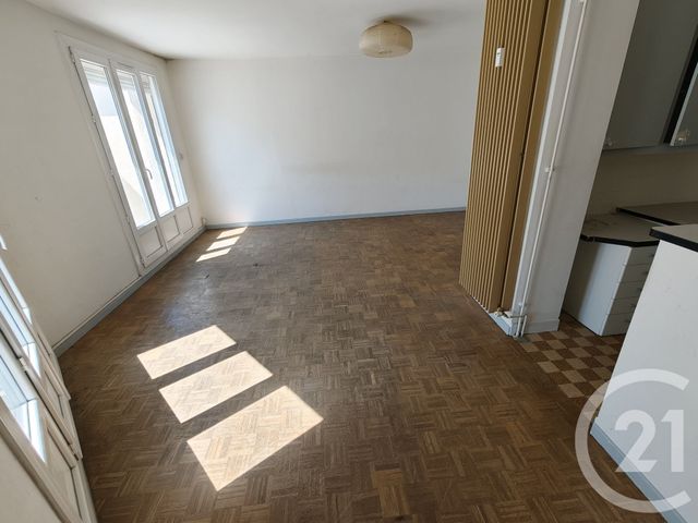 Appartement Studio à vendre - 1 pièce - 37.02 m2 - MARSEILLE - 13007 - PROVENCE-ALPES-COTE-D-AZUR - Century 21 Alphée Sga