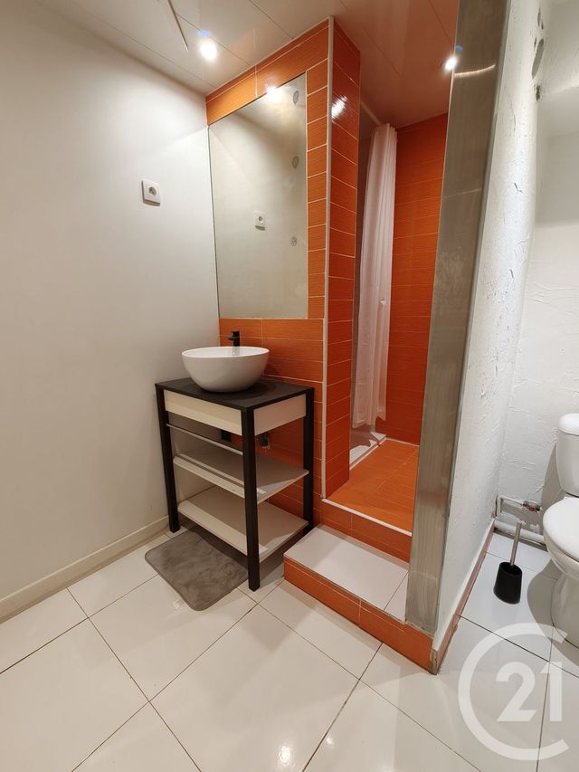 Appartement T5 à vendre - 6 pièces - 121.51 m2 - MARSEILLE - 13003 - PROVENCE-ALPES-COTE-D-AZUR - Century 21 Alphée Sga