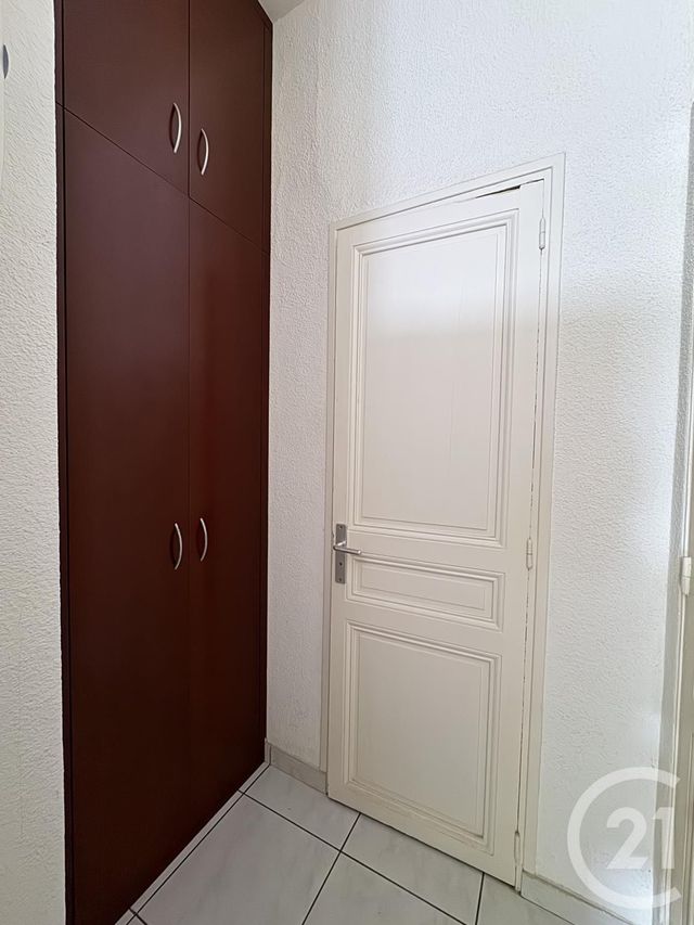 Appartement T1 à louer - 1 pièce - 46.5 m2 - MARSEILLE - 13005 - PROVENCE-ALPES-COTE-D-AZUR - Century 21 Alphée Sga