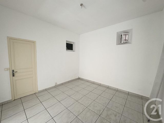 Appartement T1 à louer - 1 pièce - 46.5 m2 - MARSEILLE - 13005 - PROVENCE-ALPES-COTE-D-AZUR - Century 21 Alphée Sga