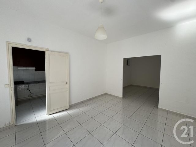 Appartement T1 à louer - 1 pièce - 46.5 m2 - MARSEILLE - 13005 - PROVENCE-ALPES-COTE-D-AZUR - Century 21 Alphée Sga