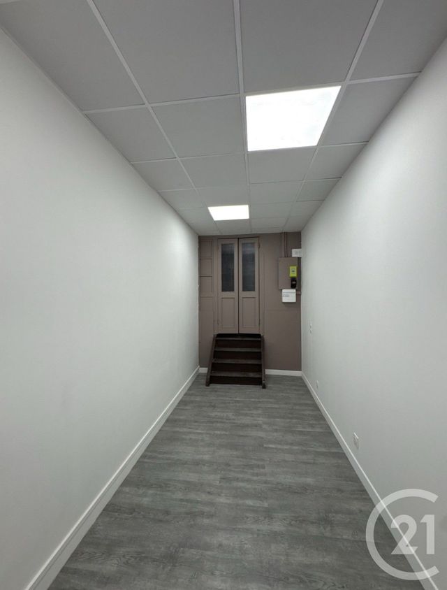 Appartement Local à louer - 2 pièces - 22.9 m2 - MARSEILLE - 13005 - PROVENCE-ALPES-COTE-D-AZUR - Century 21 Alphée Sga