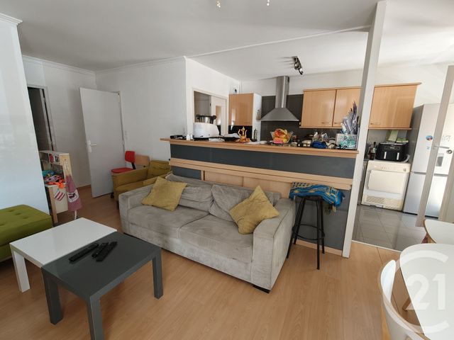 Appartement T4 à vendre - 4 pièces - 78.95 m2 - MARSEILLE - 13012 - PROVENCE-ALPES-COTE-D-AZUR - Century 21 Alphée Sga