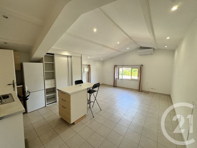 Appartement Studio à louer MARSEILLE