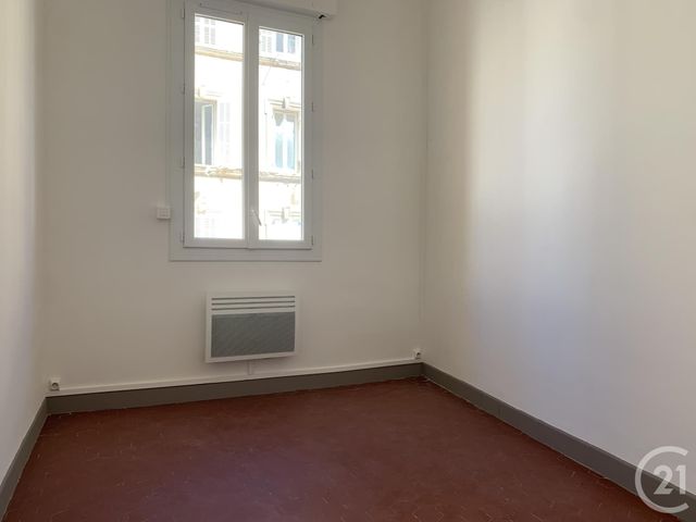 Appartement T2 à louer - 2 pièces - 31.61 m2 - MARSEILLE - 13007 - PROVENCE-ALPES-COTE-D-AZUR - Century 21 Alphée Sga