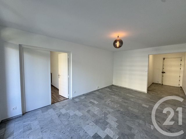Appartement T4 à louer - 4 pièces - 77.75 m2 - MARSEILLE - 13012 - PROVENCE-ALPES-COTE-D-AZUR - Century 21 Alphée Sga