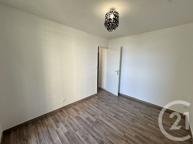 Appartement T4 à louer - 4 pièces - 77.75 m2 - MARSEILLE - 13012 - PROVENCE-ALPES-COTE-D-AZUR - Century 21 Alphée Sga