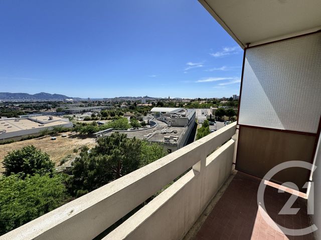 Appartement T4 à louer - 4 pièces - 77.75 m2 - MARSEILLE - 13012 - PROVENCE-ALPES-COTE-D-AZUR - Century 21 Alphée Sga