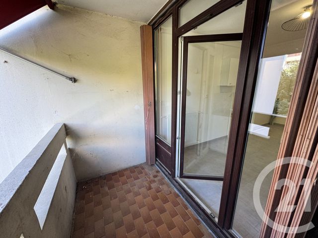 Appartement T4 à louer - 4 pièces - 77.75 m2 - MARSEILLE - 13012 - PROVENCE-ALPES-COTE-D-AZUR - Century 21 Alphée Sga