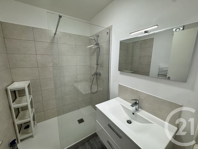 Appartement T4 à louer - 4 pièces - 77.75 m2 - MARSEILLE - 13012 - PROVENCE-ALPES-COTE-D-AZUR - Century 21 Alphée Sga