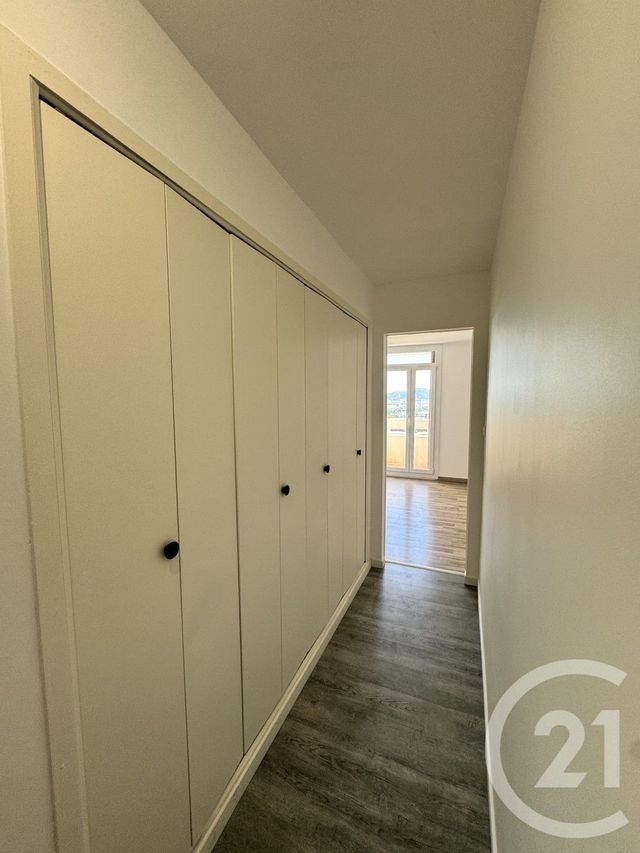 Appartement T4 à louer - 4 pièces - 77.75 m2 - MARSEILLE - 13012 - PROVENCE-ALPES-COTE-D-AZUR - Century 21 Alphée Sga