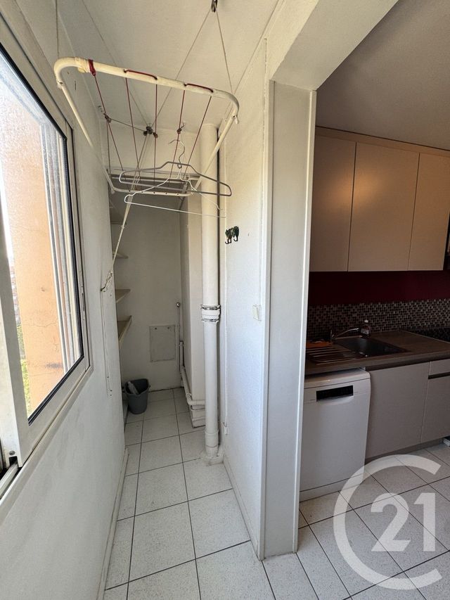 Appartement T4 à louer - 4 pièces - 89.56 m2 - MARSEILLE - 13012 - PROVENCE-ALPES-COTE-D-AZUR - Century 21 Alphée Sga