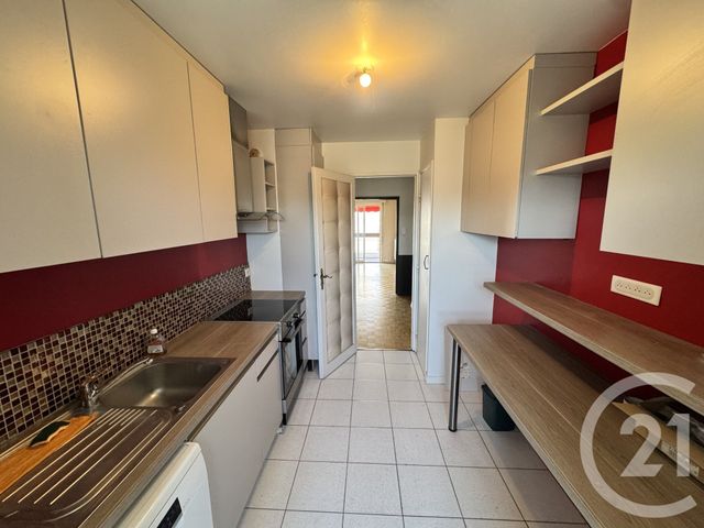 Appartement T4 à louer - 4 pièces - 89.56 m2 - MARSEILLE - 13012 - PROVENCE-ALPES-COTE-D-AZUR - Century 21 Alphée Sga