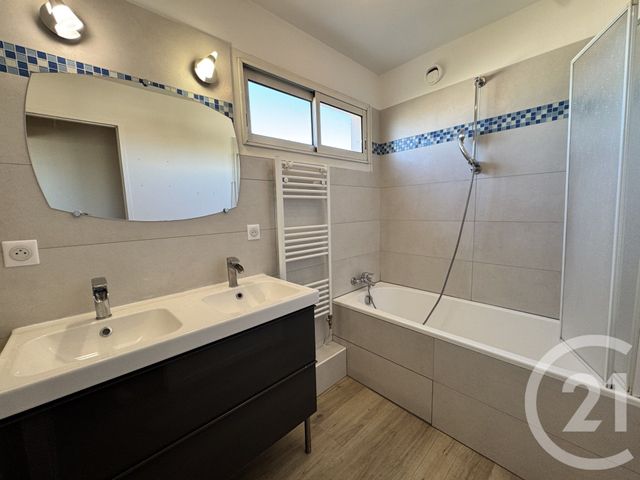Appartement T4 à louer - 4 pièces - 89.56 m2 - MARSEILLE - 13012 - PROVENCE-ALPES-COTE-D-AZUR - Century 21 Alphée Sga