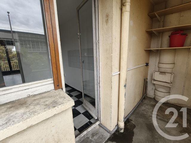 Appartement T3 à vendre - 3 pièces - 52.02 m2 - MARSEILLE - 13010 - PROVENCE-ALPES-COTE-D-AZUR - Century 21 Alphée Sga
