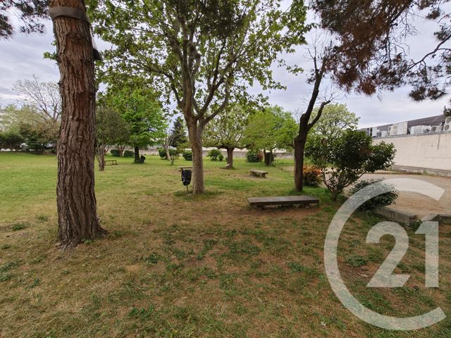 Appartement T3 à vendre - 3 pièces - 52.02 m2 - MARSEILLE - 13010 - PROVENCE-ALPES-COTE-D-AZUR - Century 21 Alphée Sga