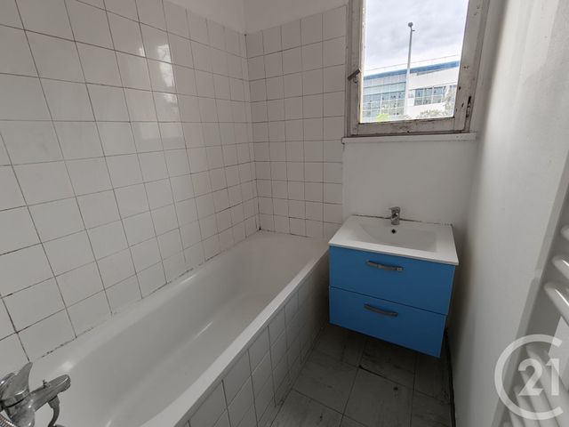 Appartement T3 à vendre - 3 pièces - 52.02 m2 - MARSEILLE - 13010 - PROVENCE-ALPES-COTE-D-AZUR - Century 21 Alphée Sga
