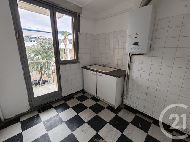 Appartement T3 à vendre - 3 pièces - 52.02 m2 - MARSEILLE - 13010 - PROVENCE-ALPES-COTE-D-AZUR - Century 21 Alphée Sga