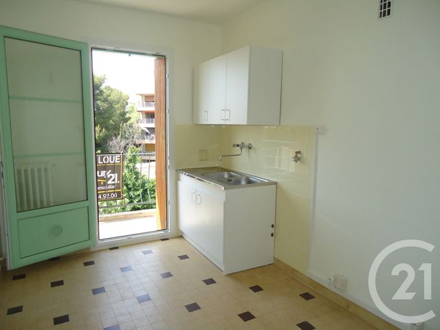 Appartement T3 à louer - 3 pièces - 58.78 m2 - MARSEILLE - 13012 - PROVENCE-ALPES-COTE-D-AZUR - Century 21 Alphée Sga