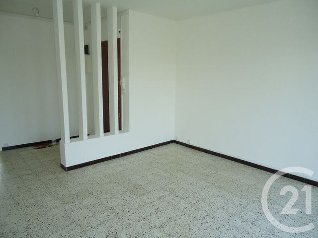 Appartement T3 à louer - 3 pièces - 58.78 m2 - MARSEILLE - 13012 - PROVENCE-ALPES-COTE-D-AZUR - Century 21 Alphée Sga