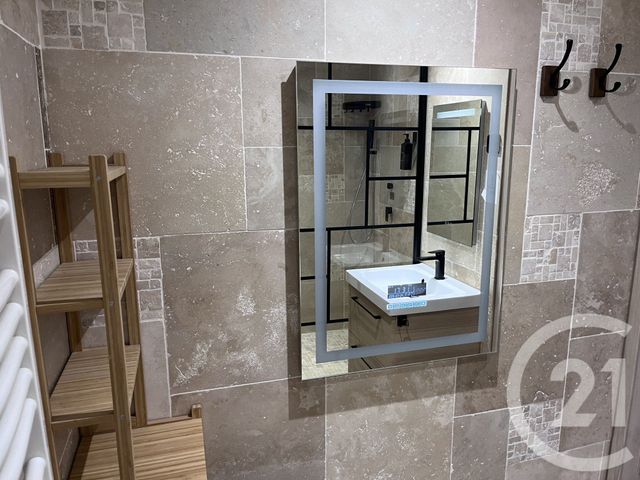 Appartement Studio à louer - 1 pièce - 26.55 m2 - AUBAGNE - 13 - PROVENCE-ALPES-COTE-D-AZUR - Century 21 Alphée Sga