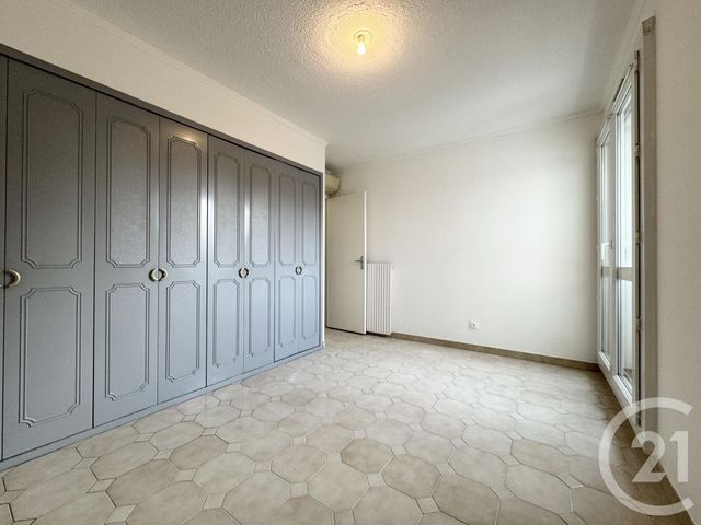 Appartement T2 à louer - 2 pièces - 57.08 m2 - MARSEILLE - 13011 - PROVENCE-ALPES-COTE-D-AZUR - Century 21 Alphée Sga