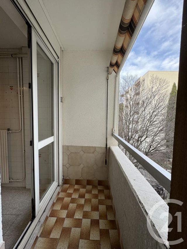 Appartement T2 à louer - 2 pièces - 57.08 m2 - MARSEILLE - 13011 - PROVENCE-ALPES-COTE-D-AZUR - Century 21 Alphée Sga