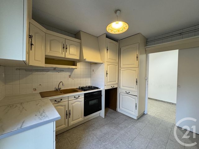 Appartement T2 à louer - 2 pièces - 57.08 m2 - MARSEILLE - 13011 - PROVENCE-ALPES-COTE-D-AZUR - Century 21 Alphée Sga