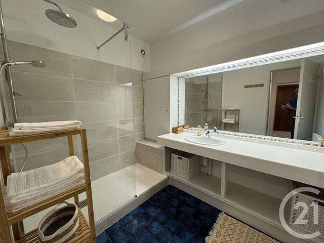 Appartement T2 à louer - 2 pièces - 55.23 m2 - MARSEILLE - 13009 - PROVENCE-ALPES-COTE-D-AZUR - Century 21 Alphée Sga