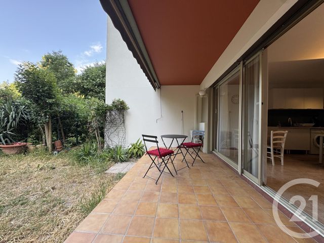 Appartement T2 à louer - 2 pièces - 55.23 m2 - MARSEILLE - 13009 - PROVENCE-ALPES-COTE-D-AZUR - Century 21 Alphée Sga