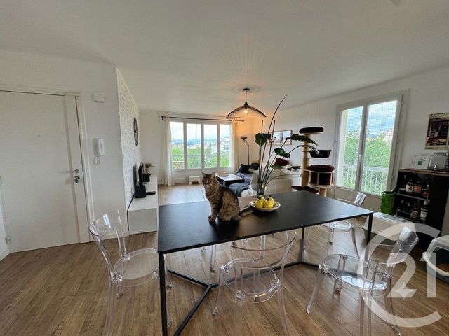 Appartement T3 à louer - 3 pièces - 70.8 m2 - MARSEILLE - 13004 - PROVENCE-ALPES-COTE-D-AZUR - Century 21 Alphée Sga