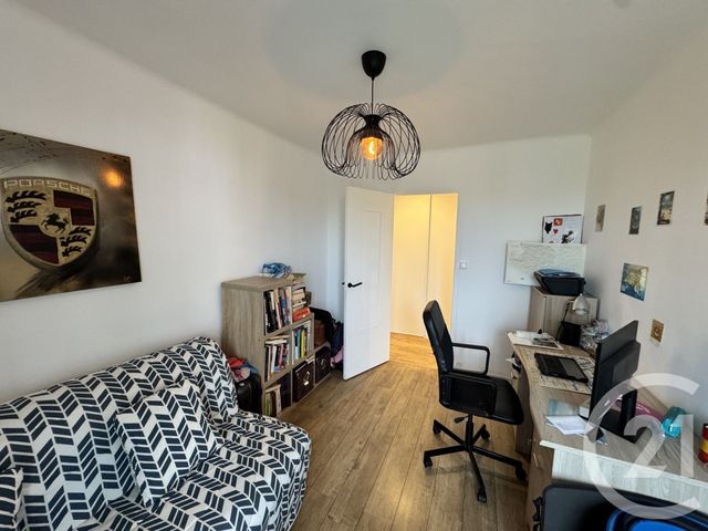 Appartement T3 à louer - 3 pièces - 70.8 m2 - MARSEILLE - 13004 - PROVENCE-ALPES-COTE-D-AZUR - Century 21 Alphée Sga