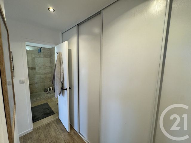 Appartement T3 à louer - 3 pièces - 70.8 m2 - MARSEILLE - 13004 - PROVENCE-ALPES-COTE-D-AZUR - Century 21 Alphée Sga