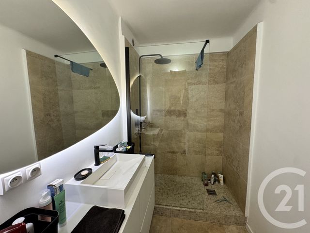Appartement T3 à louer - 3 pièces - 70.8 m2 - MARSEILLE - 13004 - PROVENCE-ALPES-COTE-D-AZUR - Century 21 Alphée Sga
