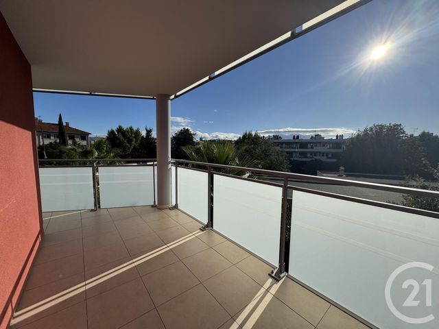 Appartement T3 à louer - 3 pièces - 60.4 m2 - MARSEILLE - 13012 - PROVENCE-ALPES-COTE-D-AZUR - Century 21 Alphée Sga