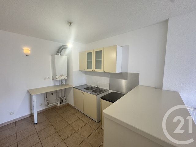 Appartement T2 à louer - 2 pièces - 45.0 m2 - MARSEILLE - 13013 - PROVENCE-ALPES-COTE-D-AZUR - Century 21 Alphée Sga