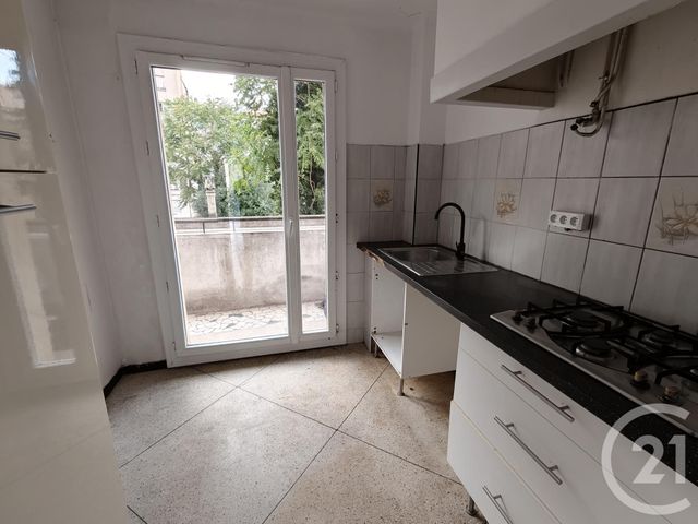 Appartement T3 à vendre - 3 pièces - 52.77 m2 - MARSEILLE - 13004 - PROVENCE-ALPES-COTE-D-AZUR - Century 21 Alphée Sga