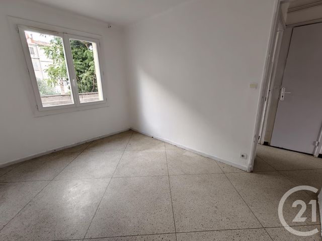 Appartement T3 à vendre - 3 pièces - 52.77 m2 - MARSEILLE - 13004 - PROVENCE-ALPES-COTE-D-AZUR - Century 21 Alphée Sga
