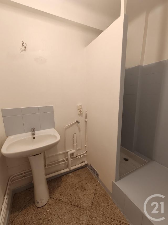 Appartement T3 à vendre - 3 pièces - 52.77 m2 - MARSEILLE - 13004 - PROVENCE-ALPES-COTE-D-AZUR - Century 21 Alphée Sga