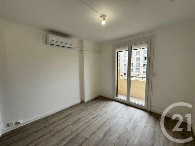 Appartement Studio à louer MARSEILLE