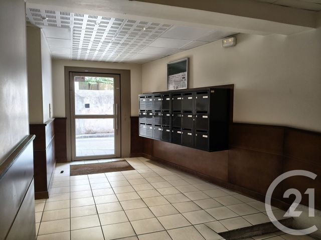 Appartement F3 à vendre - 3 pièces - 88.02 m2 - MARSEILLE - 13004 - PROVENCE-ALPES-COTE-D-AZUR - Century 21 Alphée Sga