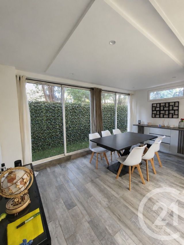 Appartement T2 à vendre - 2 pièces - 58.01 m2 - LA PENNE SUR HUVEAUNE - 13 - PROVENCE-ALPES-COTE-D-AZUR - Century 21 Alphée Sga