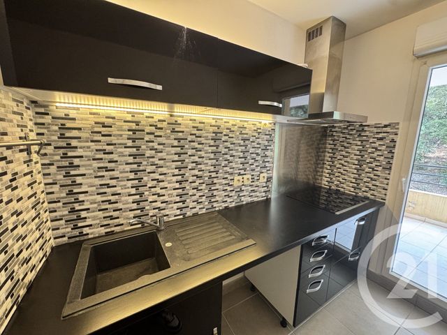 Appartement T2 à louer - 2 pièces - 48.52 m2 - MARSEILLE - 13012 - PROVENCE-ALPES-COTE-D-AZUR - Century 21 Alphée Sga