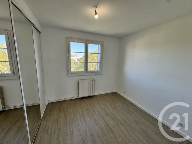 Appartement T3 à louer - 3 pièces - 64.8 m2 - MARSEILLE - 13012 - PROVENCE-ALPES-COTE-D-AZUR - Century 21 Alphée Sga