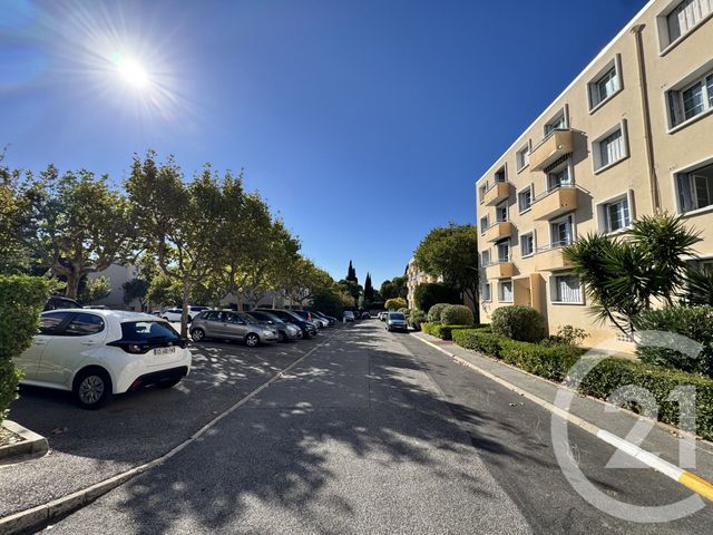 Appartement T3 à louer - 3 pièces - 64.8 m2 - MARSEILLE - 13012 - PROVENCE-ALPES-COTE-D-AZUR - Century 21 Alphée Sga