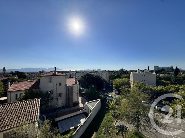 Appartement T3 à louer - 3 pièces - 64.8 m2 - MARSEILLE - 13012 - PROVENCE-ALPES-COTE-D-AZUR - Century 21 Alphée Sga