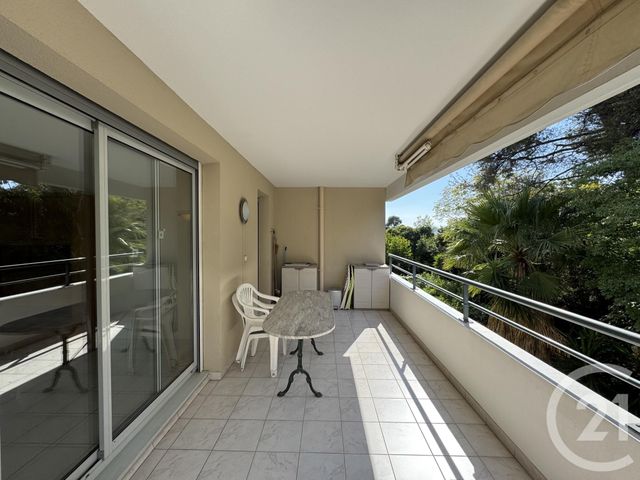Appartement T4 à louer - 4 pièces - 84.4 m2 - MARSEILLE - 13012 - PROVENCE-ALPES-COTE-D-AZUR - Century 21 Alphée Sga