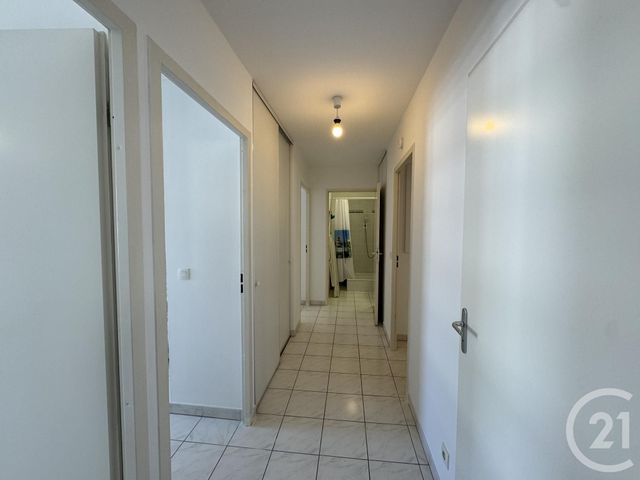 Appartement T4 à louer - 4 pièces - 84.4 m2 - MARSEILLE - 13012 - PROVENCE-ALPES-COTE-D-AZUR - Century 21 Alphée Sga