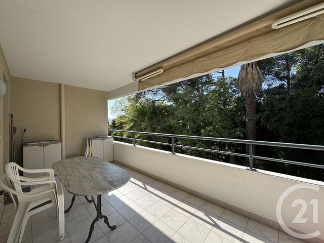 Appartement T4 à louer - 4 pièces - 84.4 m2 - MARSEILLE - 13012 - PROVENCE-ALPES-COTE-D-AZUR - Century 21 Alphée Sga