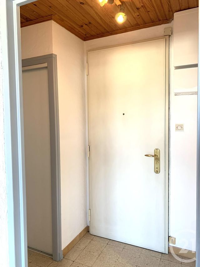 Appartement T2 à louer - 2 pièces - 40.39 m2 - AUBAGNE - 13 - PROVENCE-ALPES-COTE-D-AZUR - Century 21 Alphée Sga